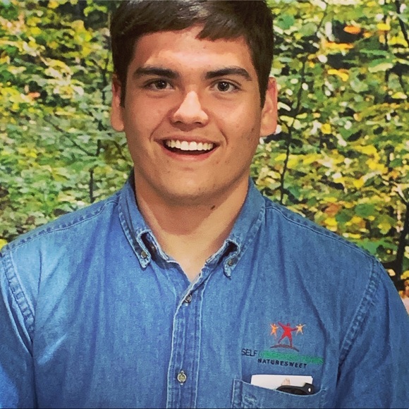 Meet your Posher, Chris - Picture 1 of 1